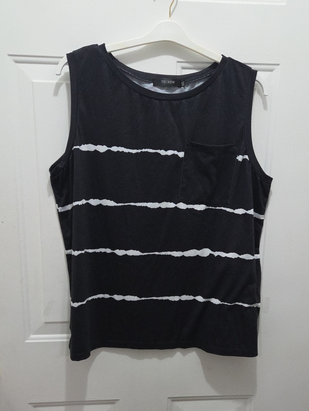 TECREW Black Sleeveless Tee with White Stripe Pocket Detail XXL
